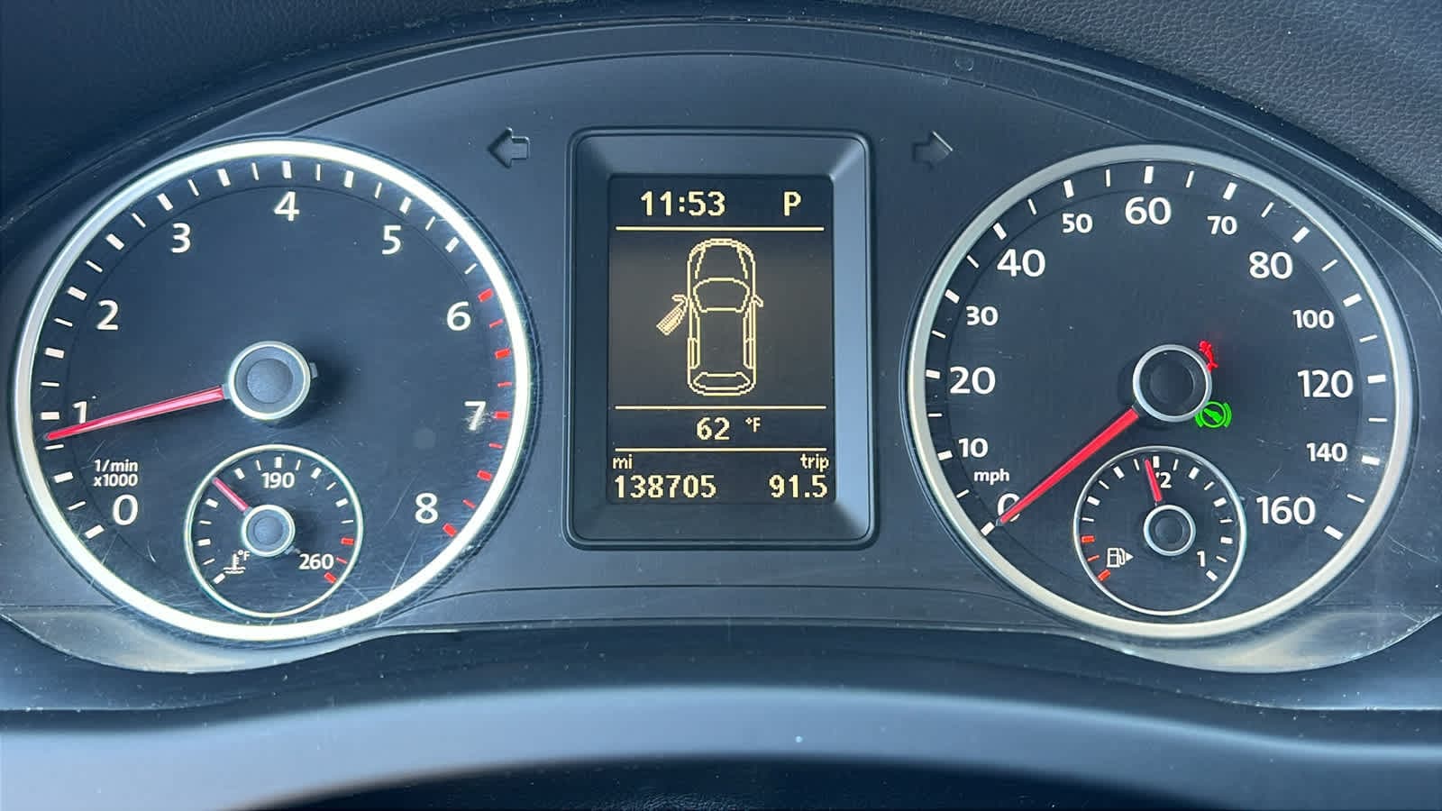 Thumbnail: 2013 Volkswagen Tiguan - 20