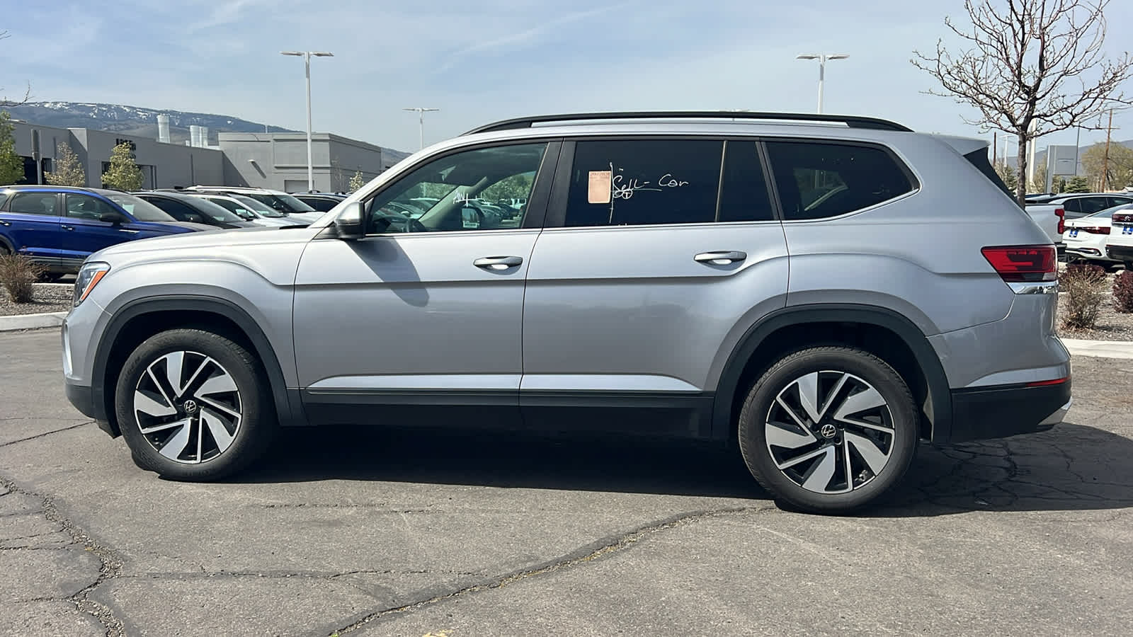 Thumbnail: 2024 Volkswagen Atlas - 8