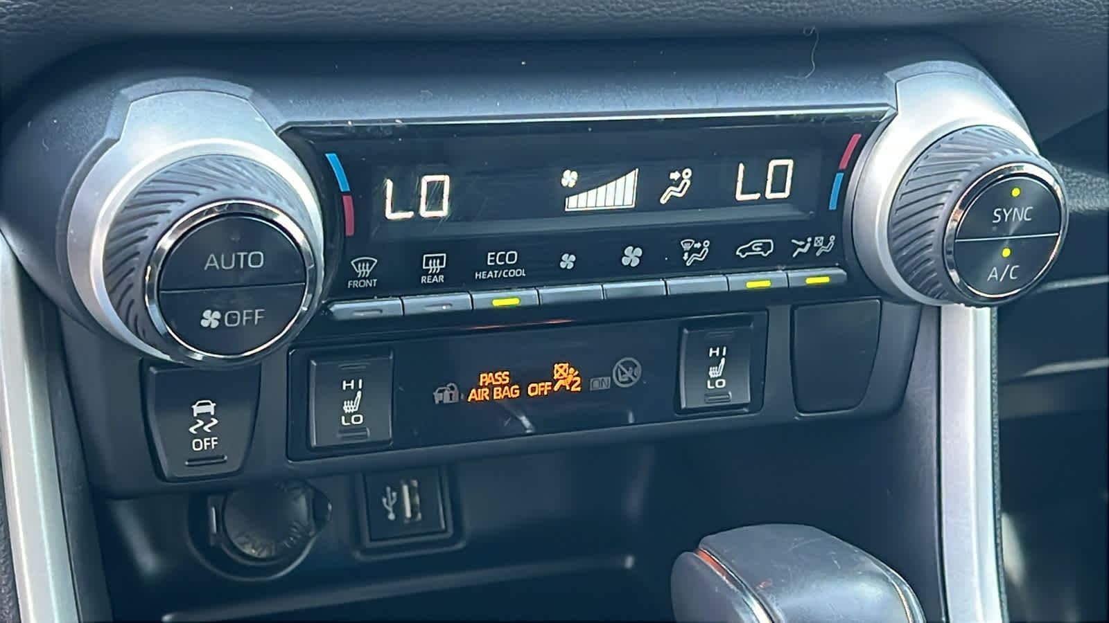 Thumbnail: 2024 Toyota RAV4 - 14