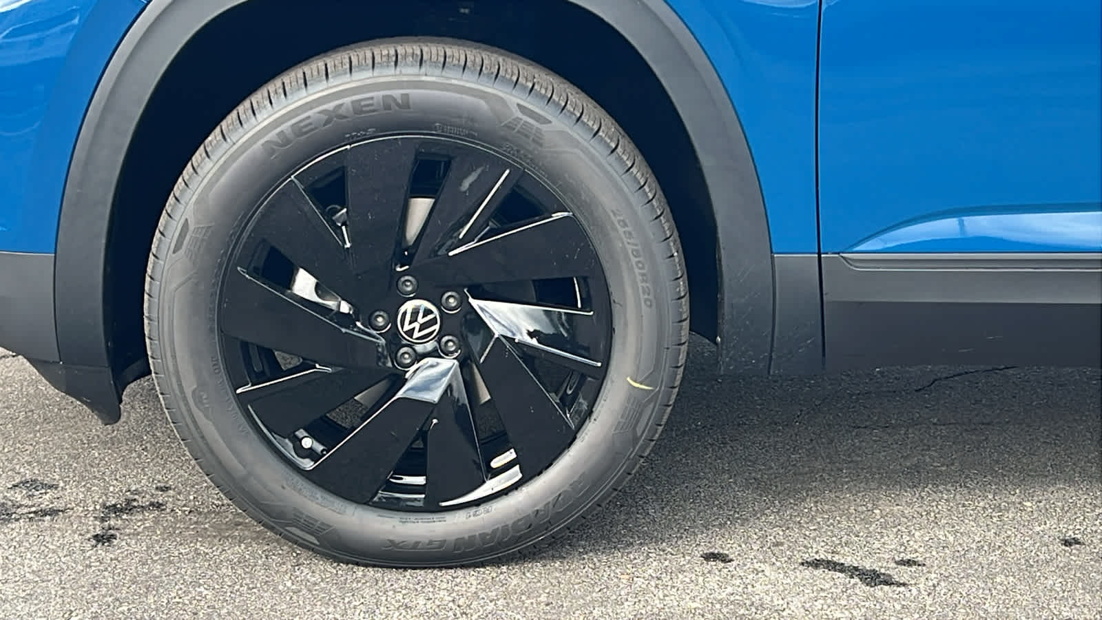 Thumbnail: 2026 Volkswagen Atlas - 9