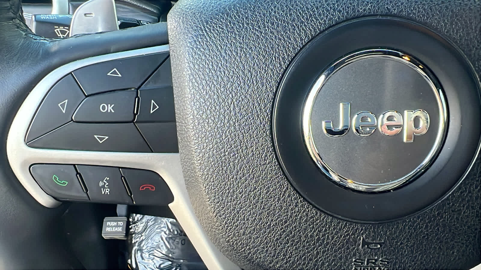 Thumbnail: 2014 Jeep Grand Cherokee - 19