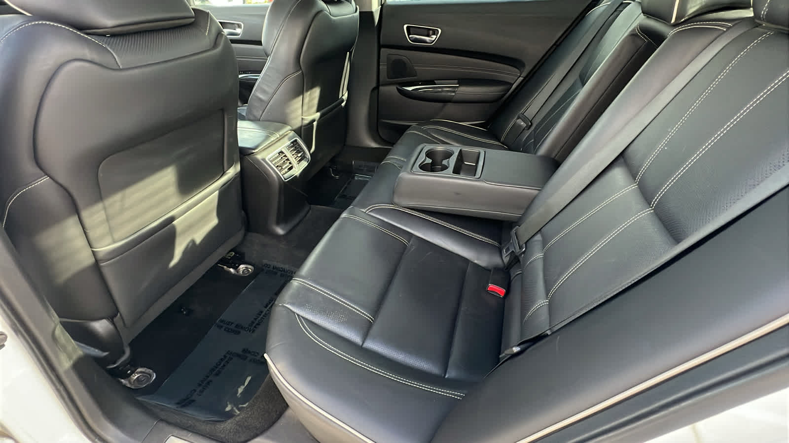 Thumbnail: 2018 Acura TLX - 24