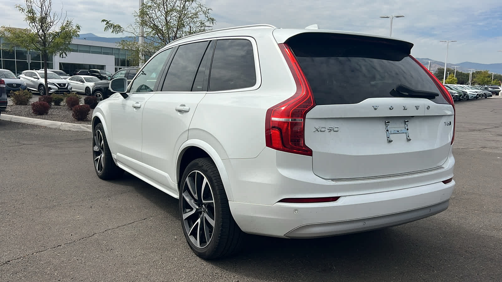 Thumbnail: 2022 Volvo XC90 - 7
