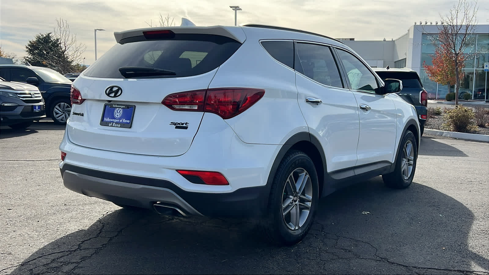 Thumbnail: 2017 Hyundai Santa Fe - 5