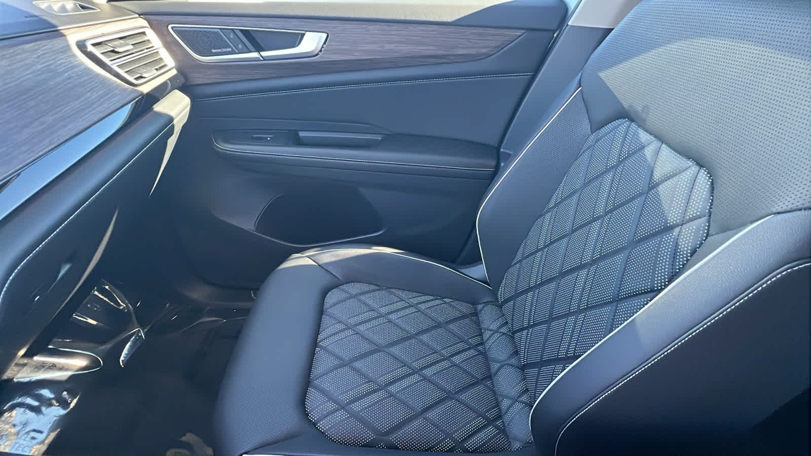 Thumbnail: 2026 Volkswagen Atlas - 12