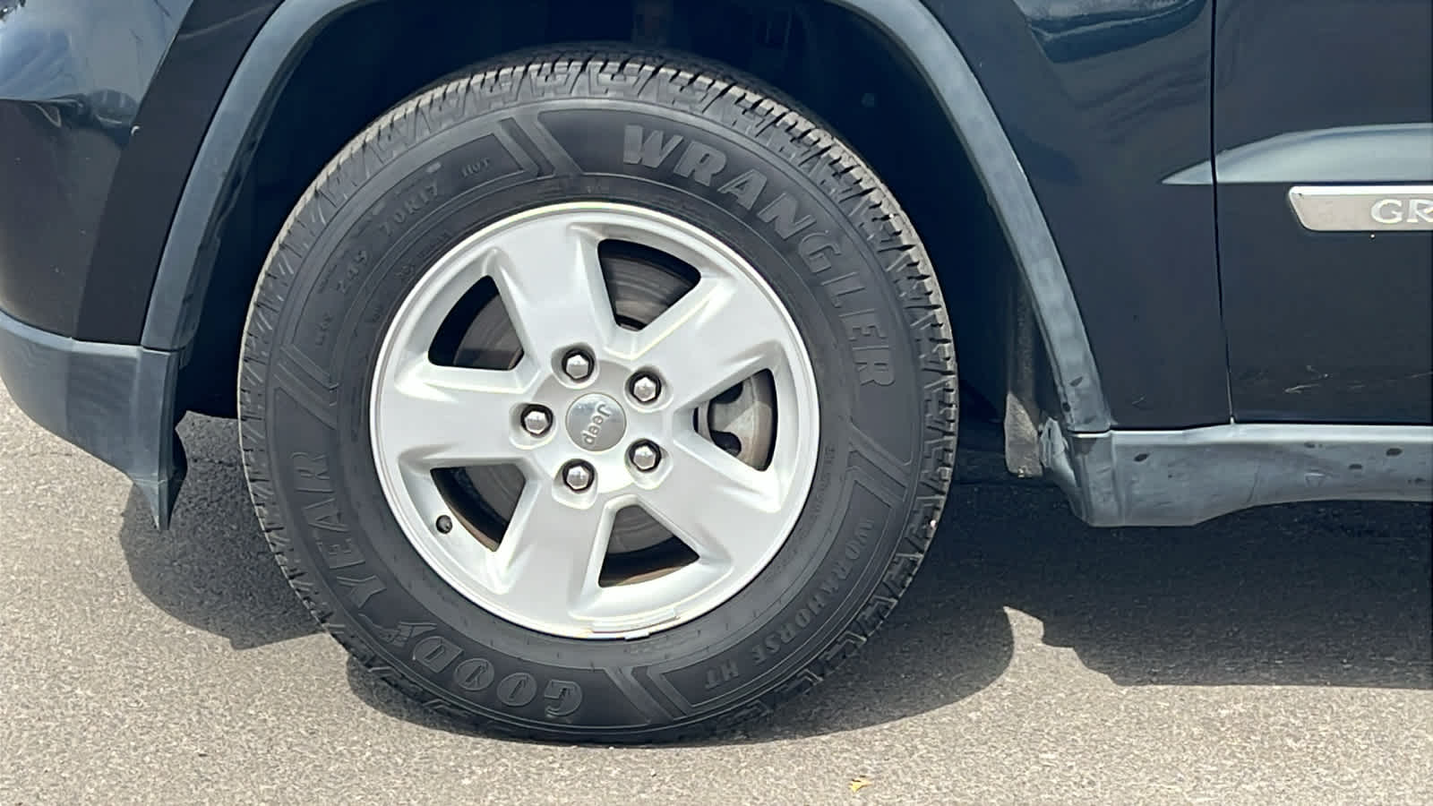 Thumbnail: 2012 Jeep Grand Cherokee - 9