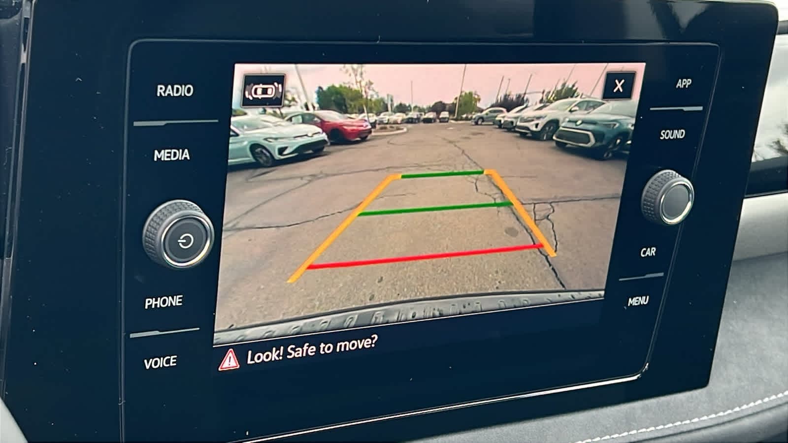 Thumbnail: 2025 Volkswagen Taos - 16