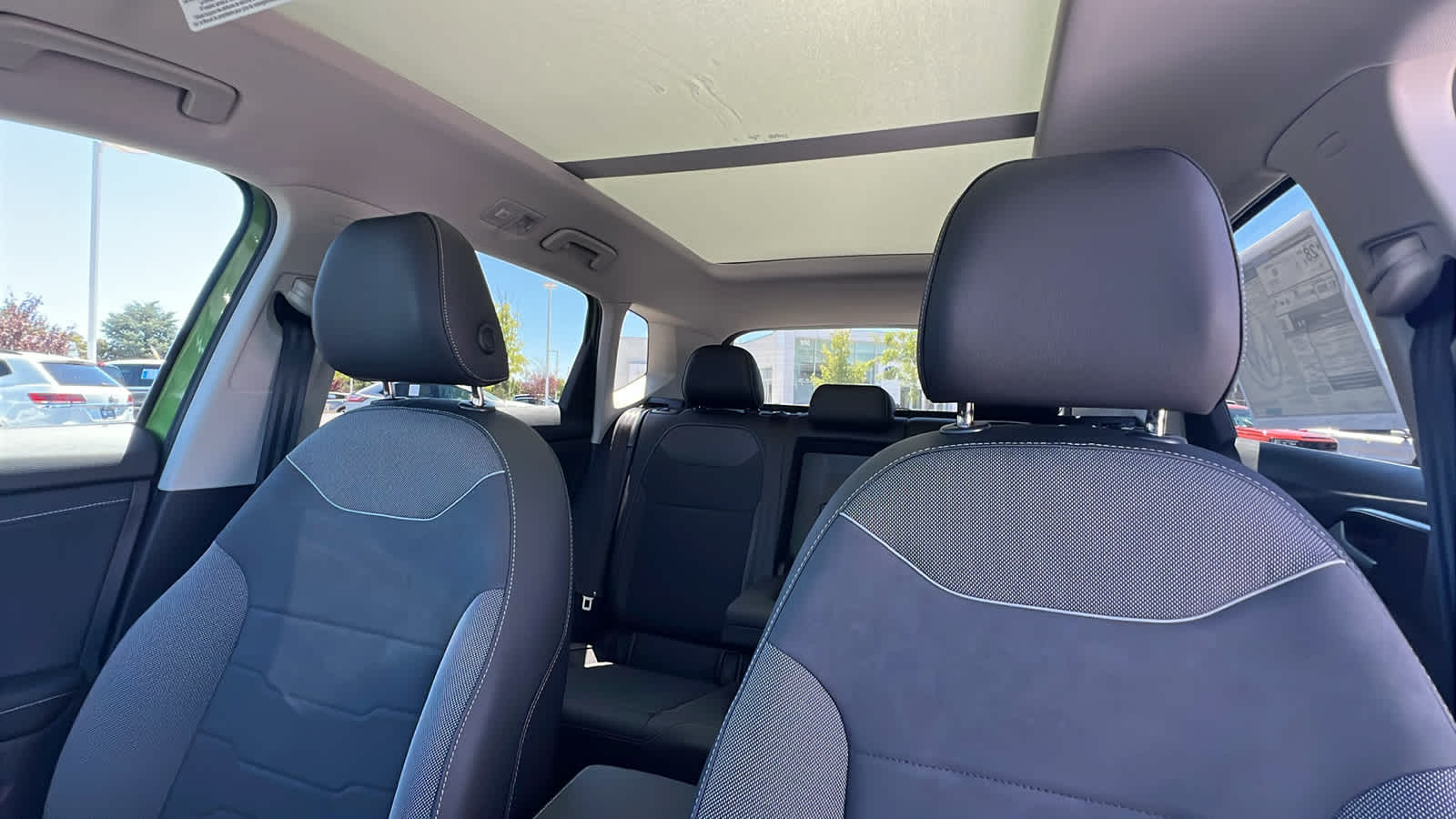 Thumbnail: 2025 Volkswagen Taos - 11