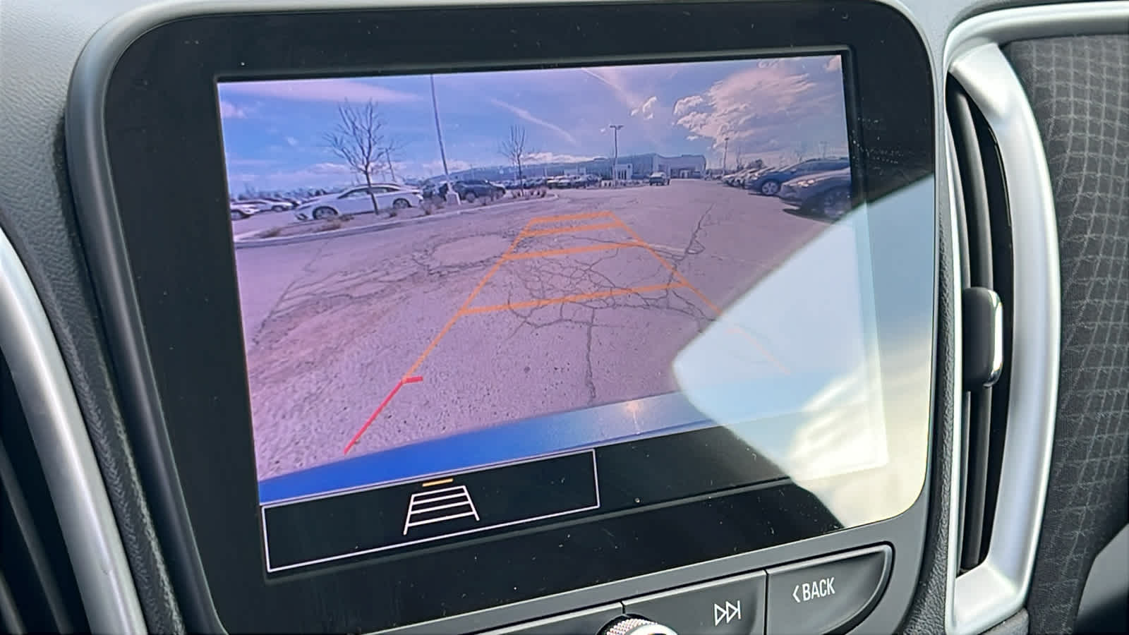 Thumbnail: 2024 Chevrolet Malibu - 16