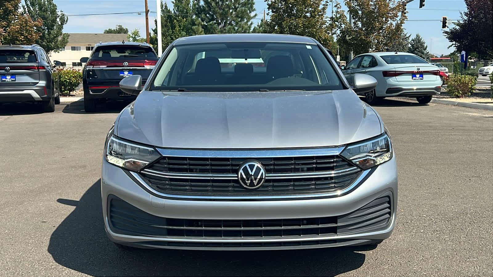 Thumbnail: 2022 Volkswagen Jetta - 2