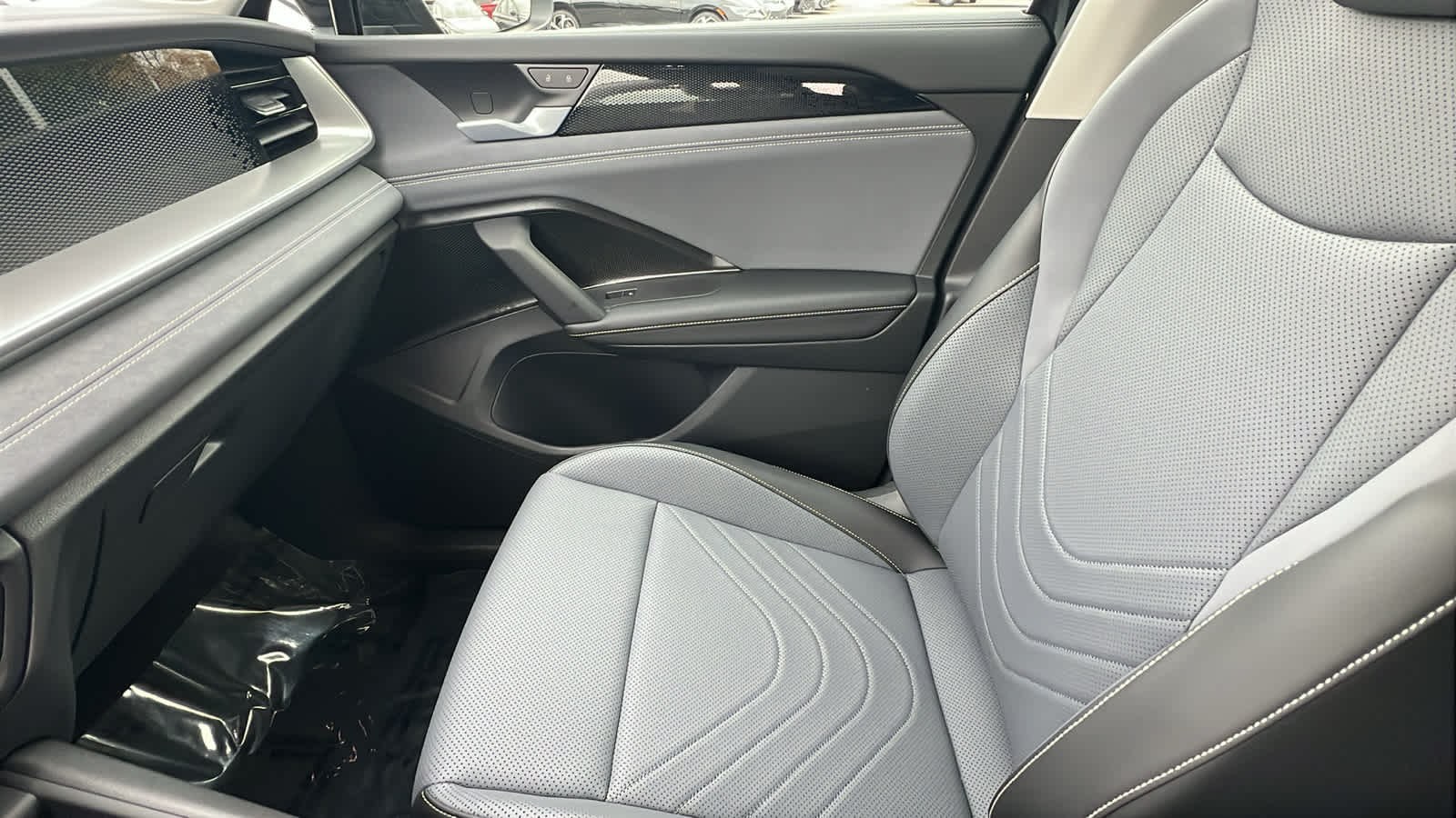 Thumbnail: 2026 Volkswagen Tiguan - 12