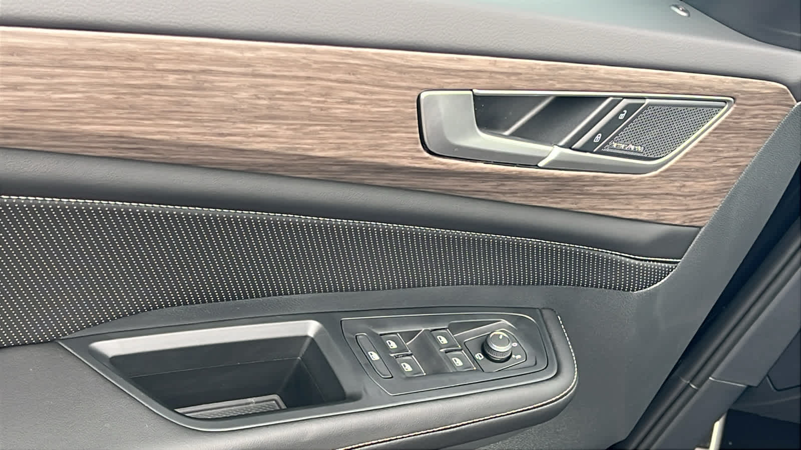 Thumbnail: 2026 Volkswagen Atlas - 22