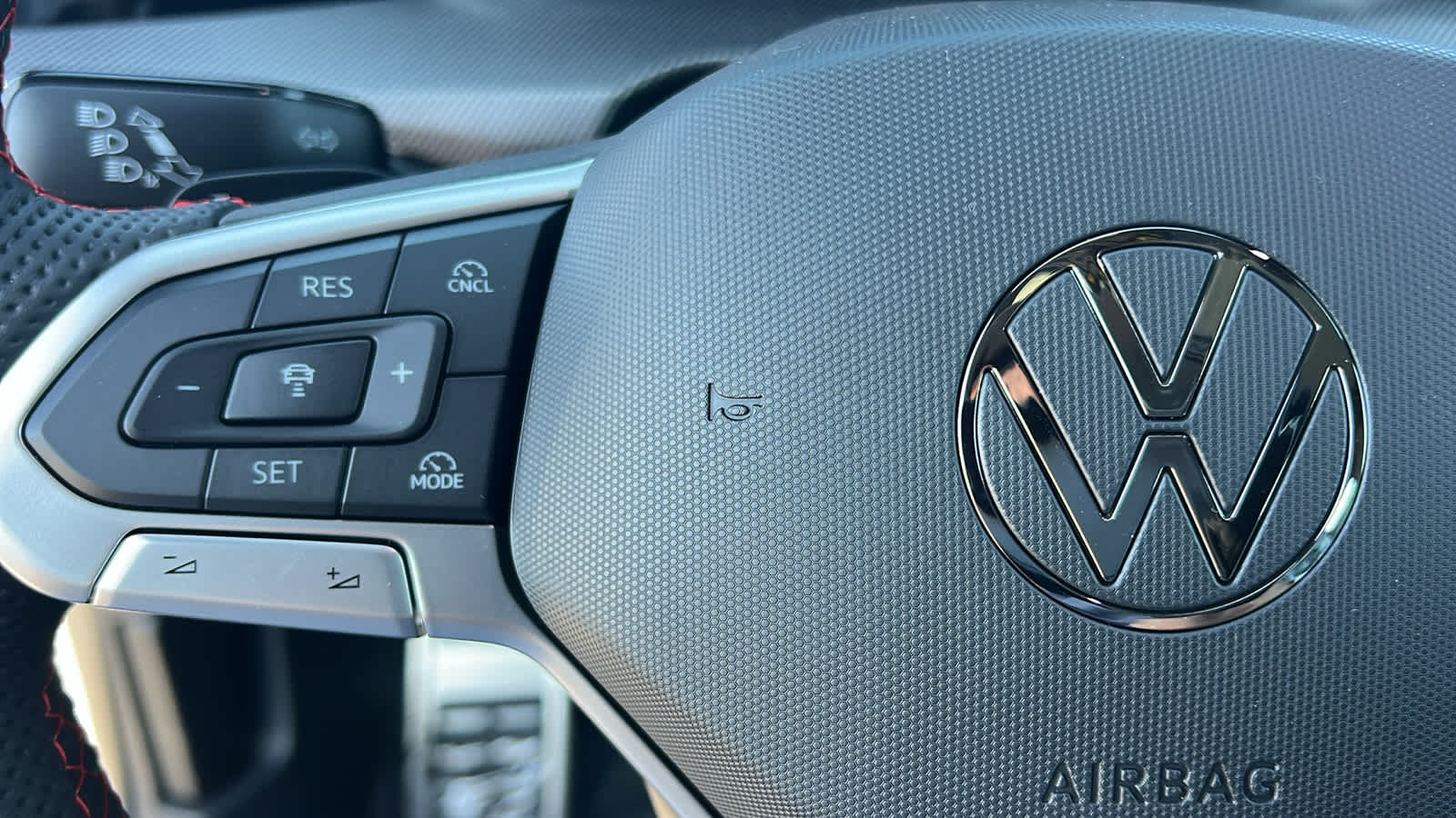 Thumbnail: 2025 Volkswagen Golf - 19