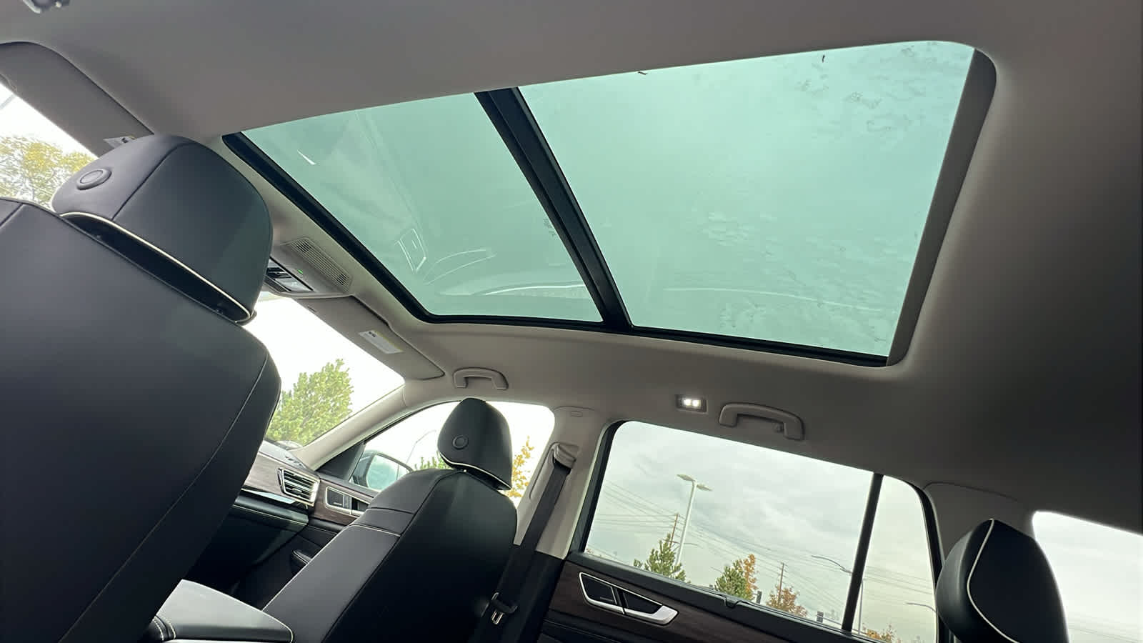 Thumbnail: 2026 Volkswagen Atlas - 32