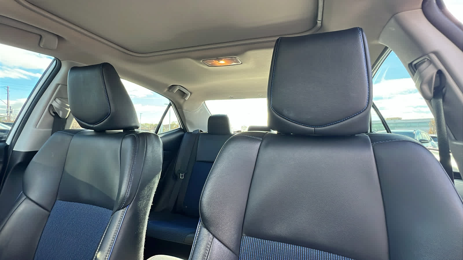 Thumbnail: 2017 Toyota Corolla - 11