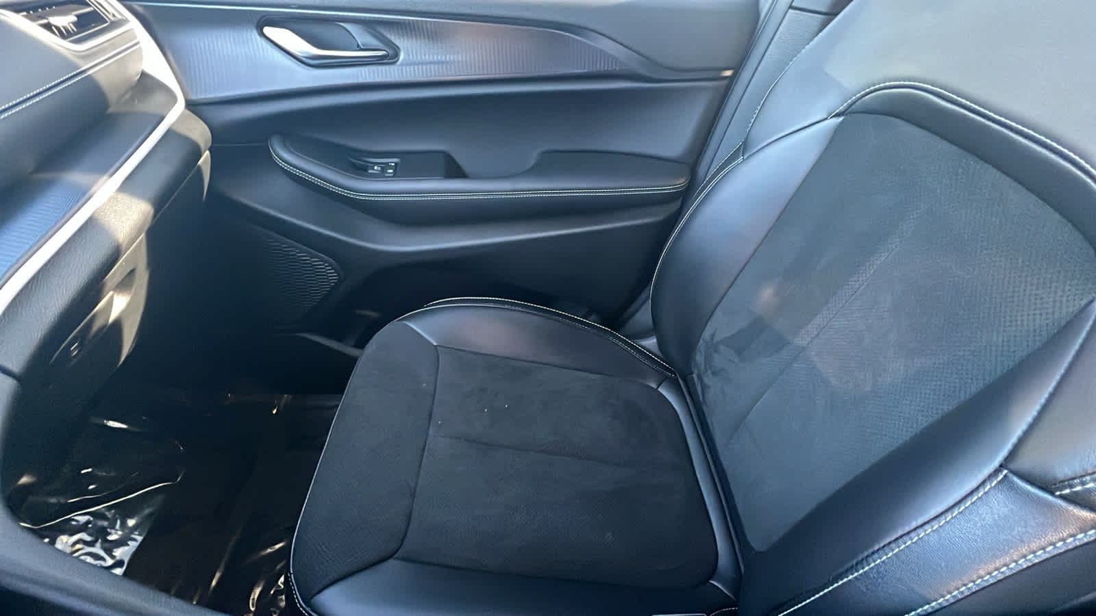 Thumbnail: 2025 Jeep Grand Cherokee L - 12