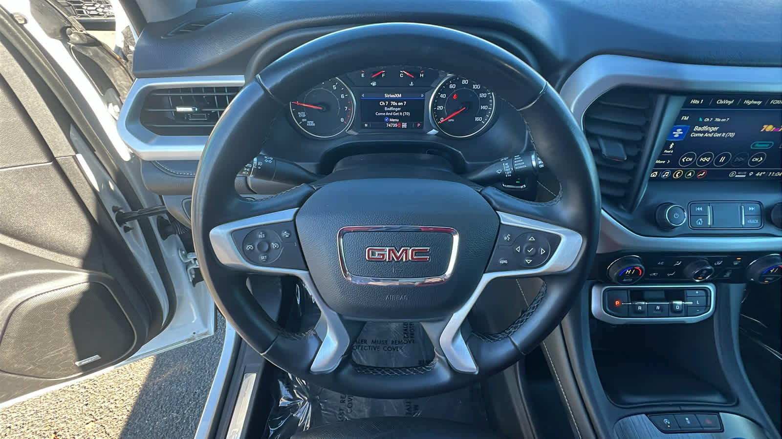 Thumbnail: 2023 GMC Acadia - 18