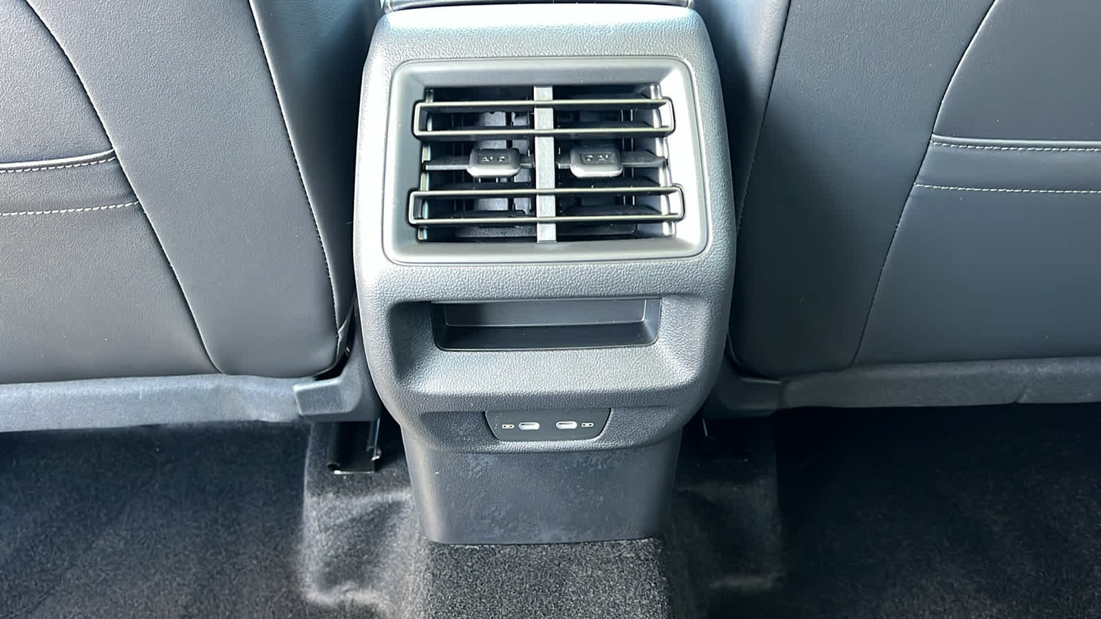 Thumbnail: 2026 Volkswagen Tiguan - 25