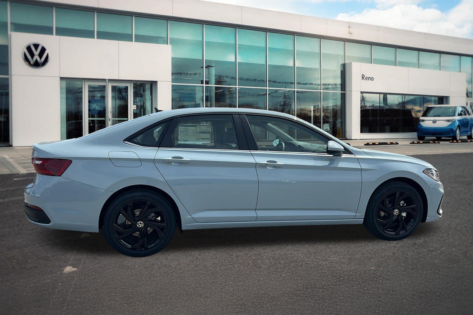 Thumbnail: 2026 Volkswagen Jetta - 4