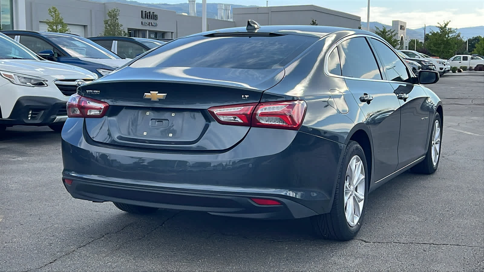 Thumbnail: 2020 Chevrolet Malibu - 5