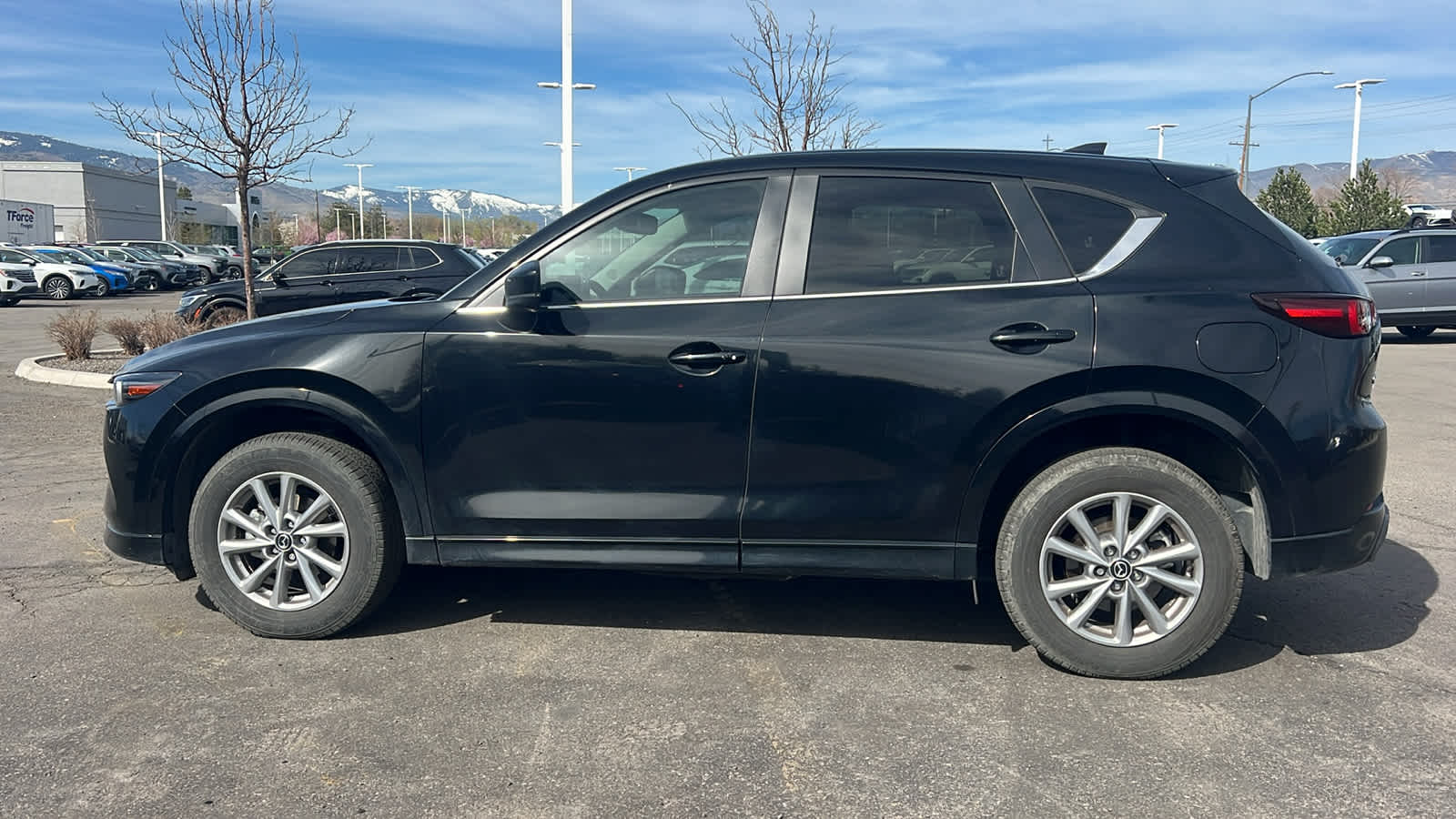 Thumbnail: 2025 Mazda CX-5 - 8