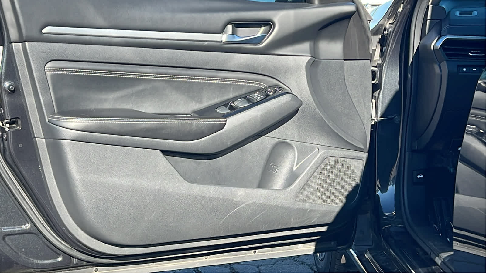 Thumbnail: 2021 Nissan Altima - 22