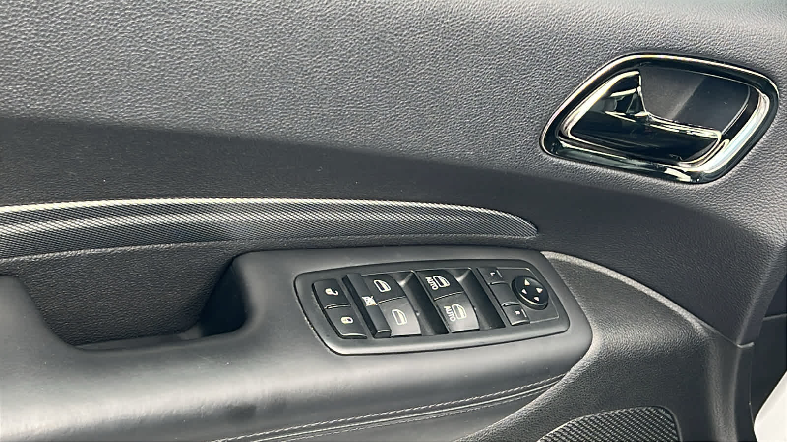 Thumbnail: 2019 Dodge Durango - 22