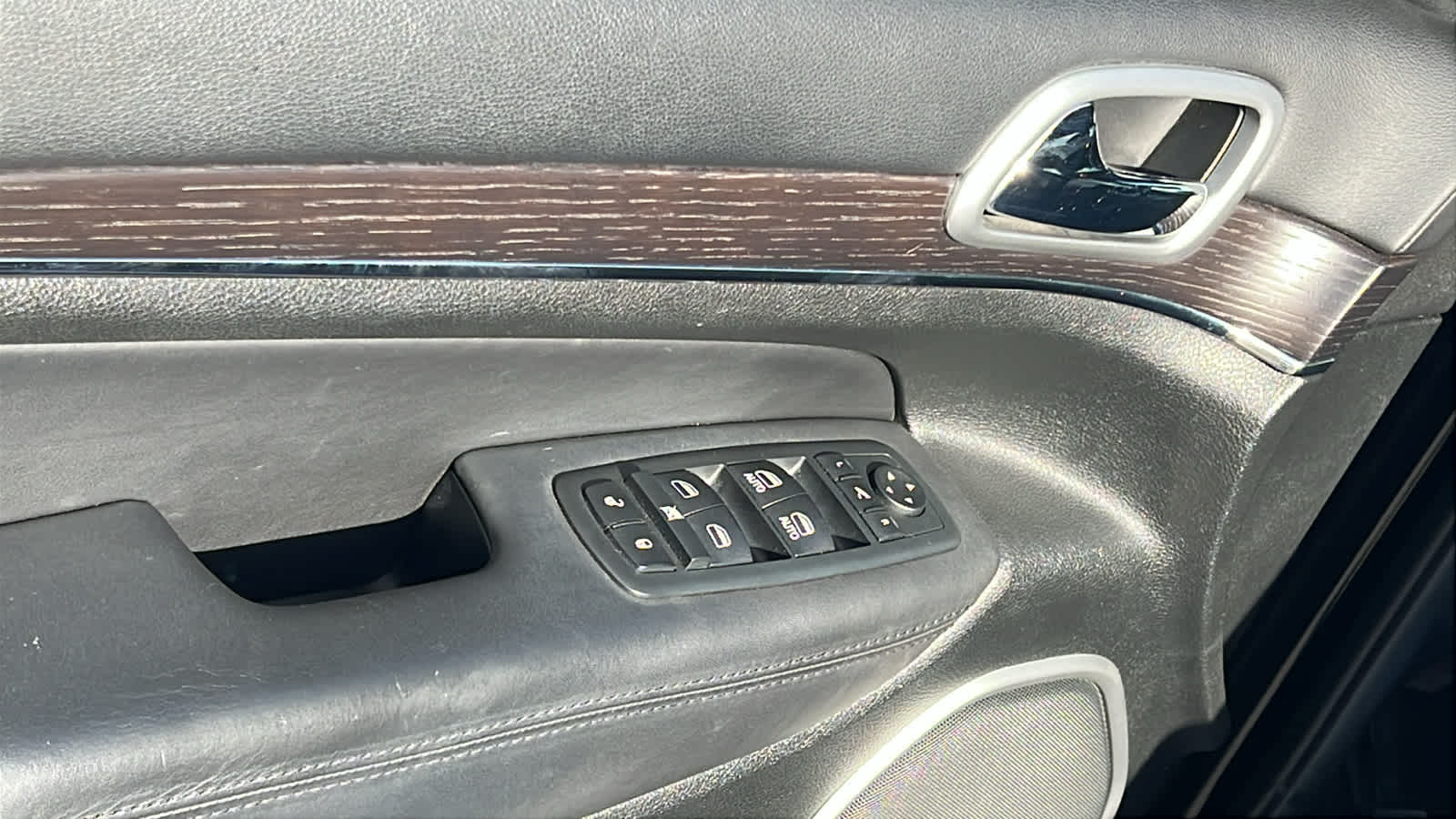 Thumbnail: 2014 Jeep Grand Cherokee - 22