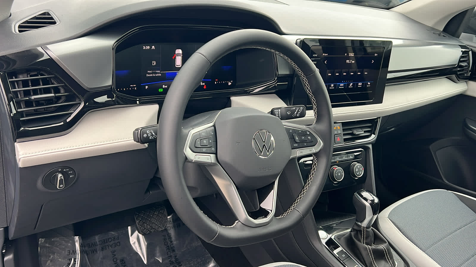 Thumbnail: 2026 Volkswagen Taos - 10