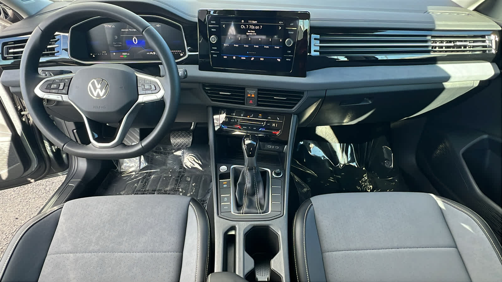 Thumbnail: 2025 Volkswagen Jetta - 26