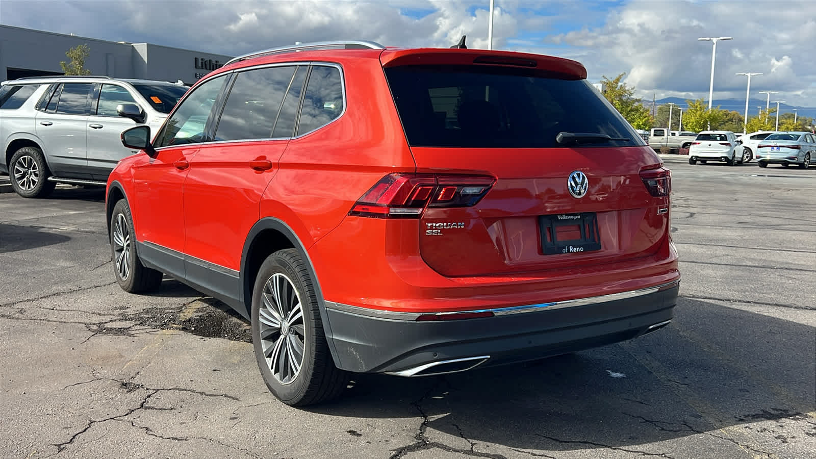 Thumbnail: 2019 Volkswagen Tiguan - 7