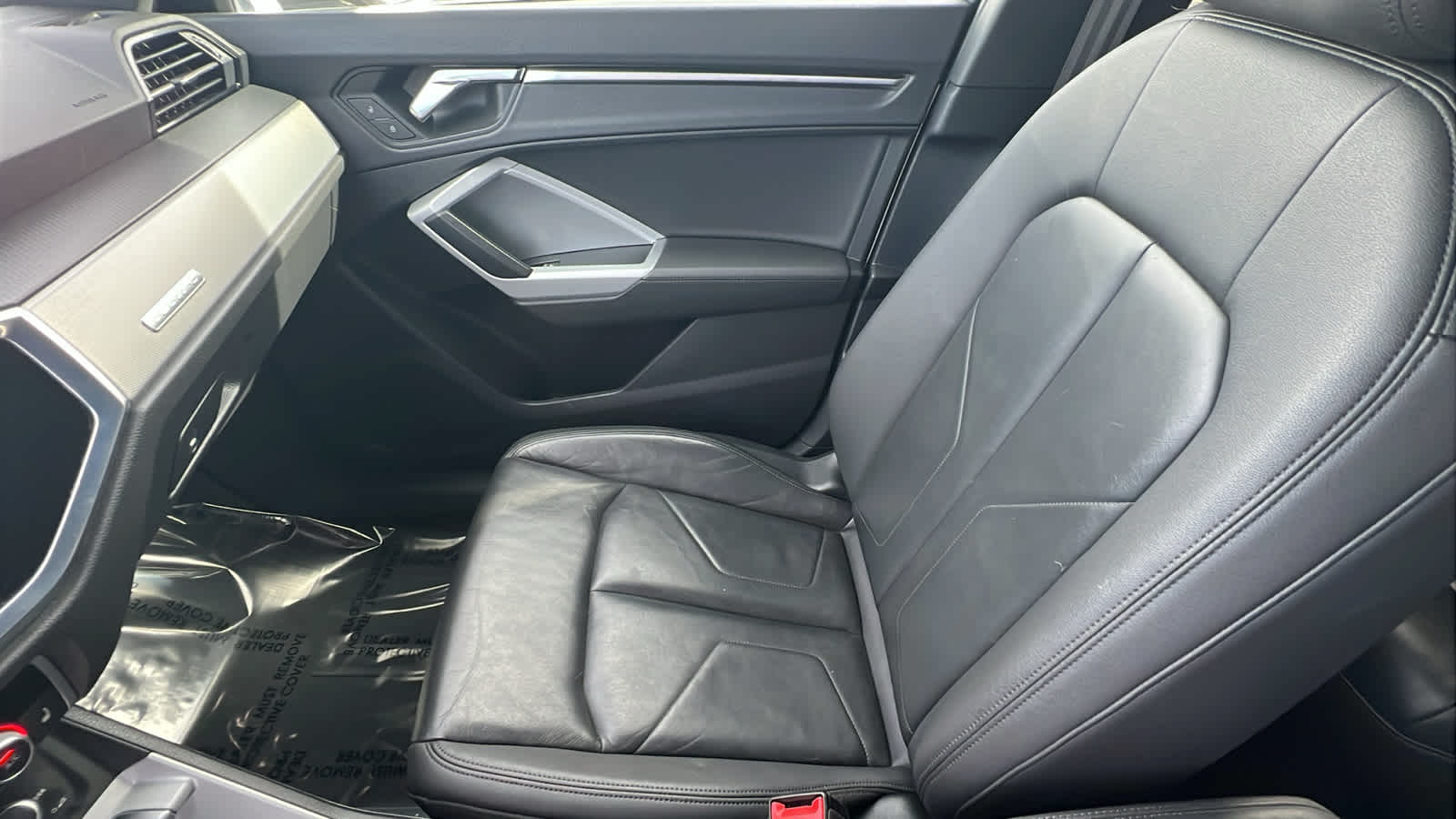 Thumbnail: 2023 Audi Q3 - 12