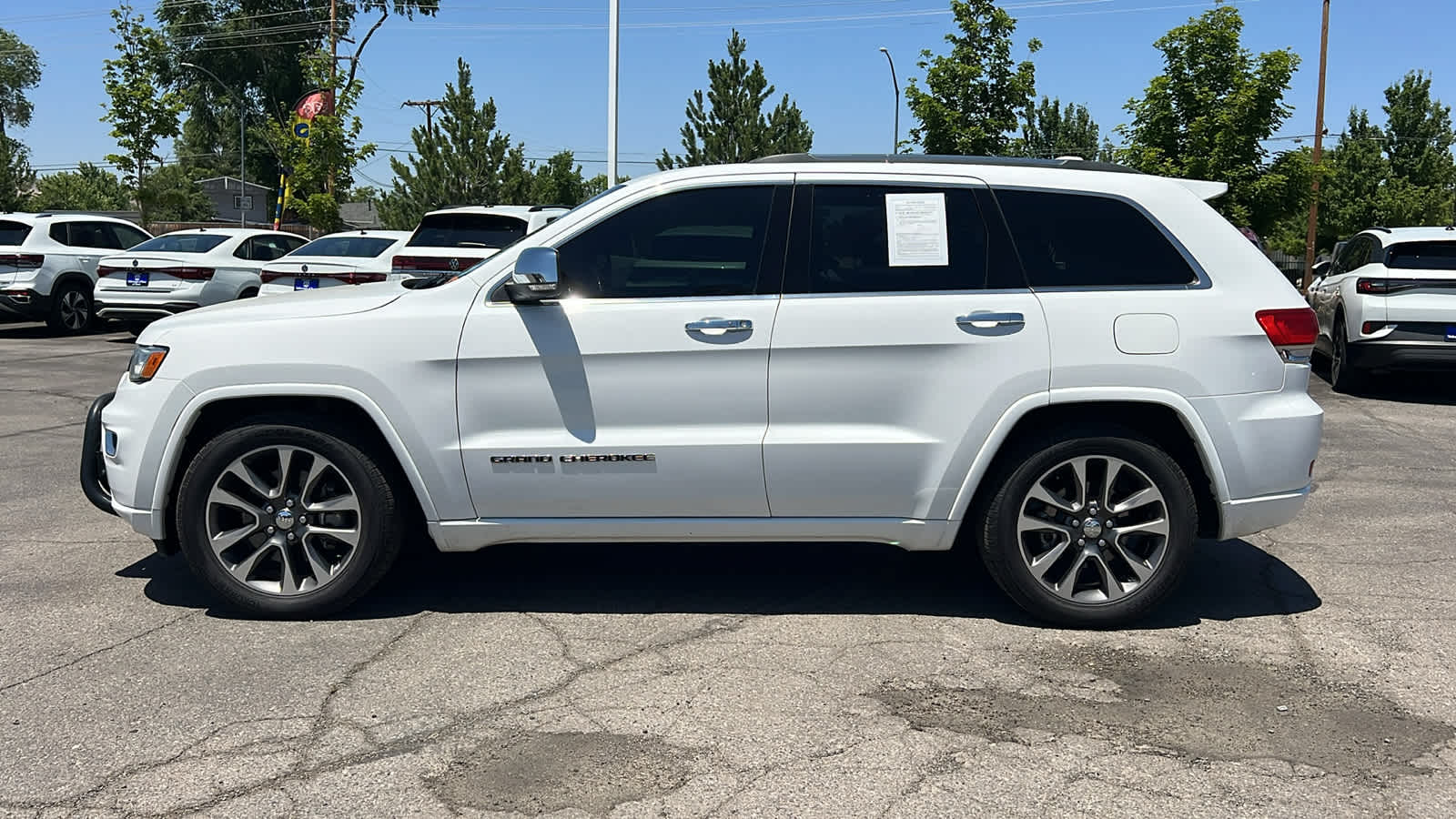 2018 Jeep Grand Cherokee Overland 8