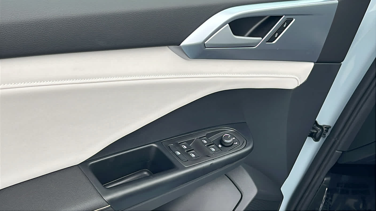 Thumbnail: 2026 Volkswagen Taos - 22