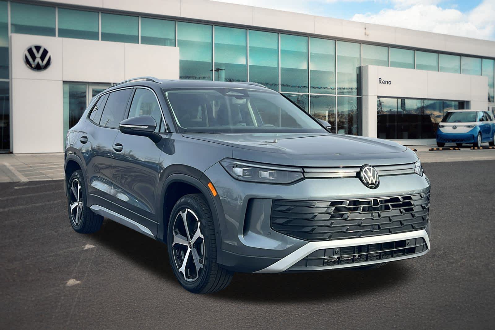 Thumbnail: 2026 Volkswagen Tiguan - 3