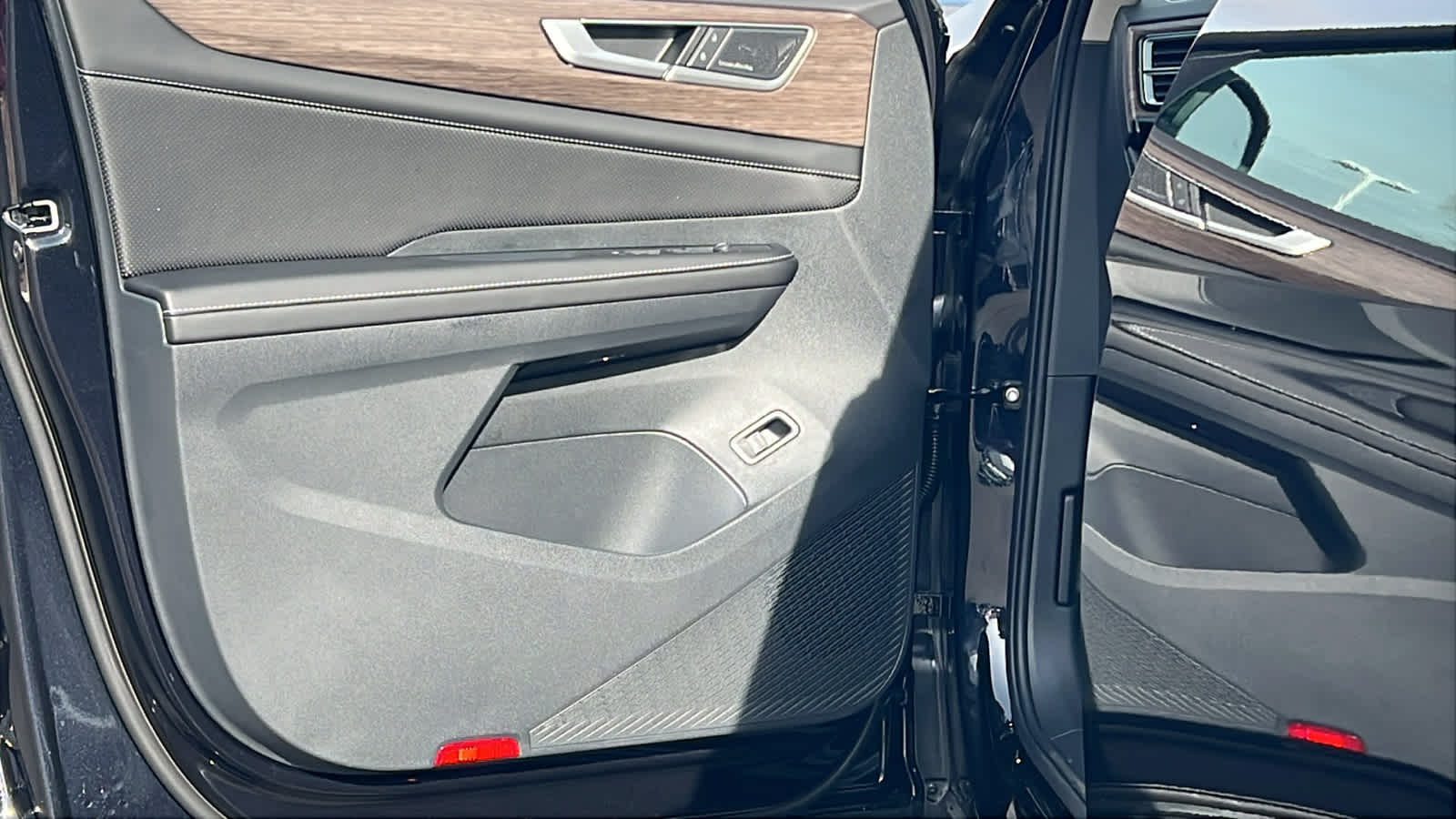 Thumbnail: 2026 Volkswagen Atlas - 23