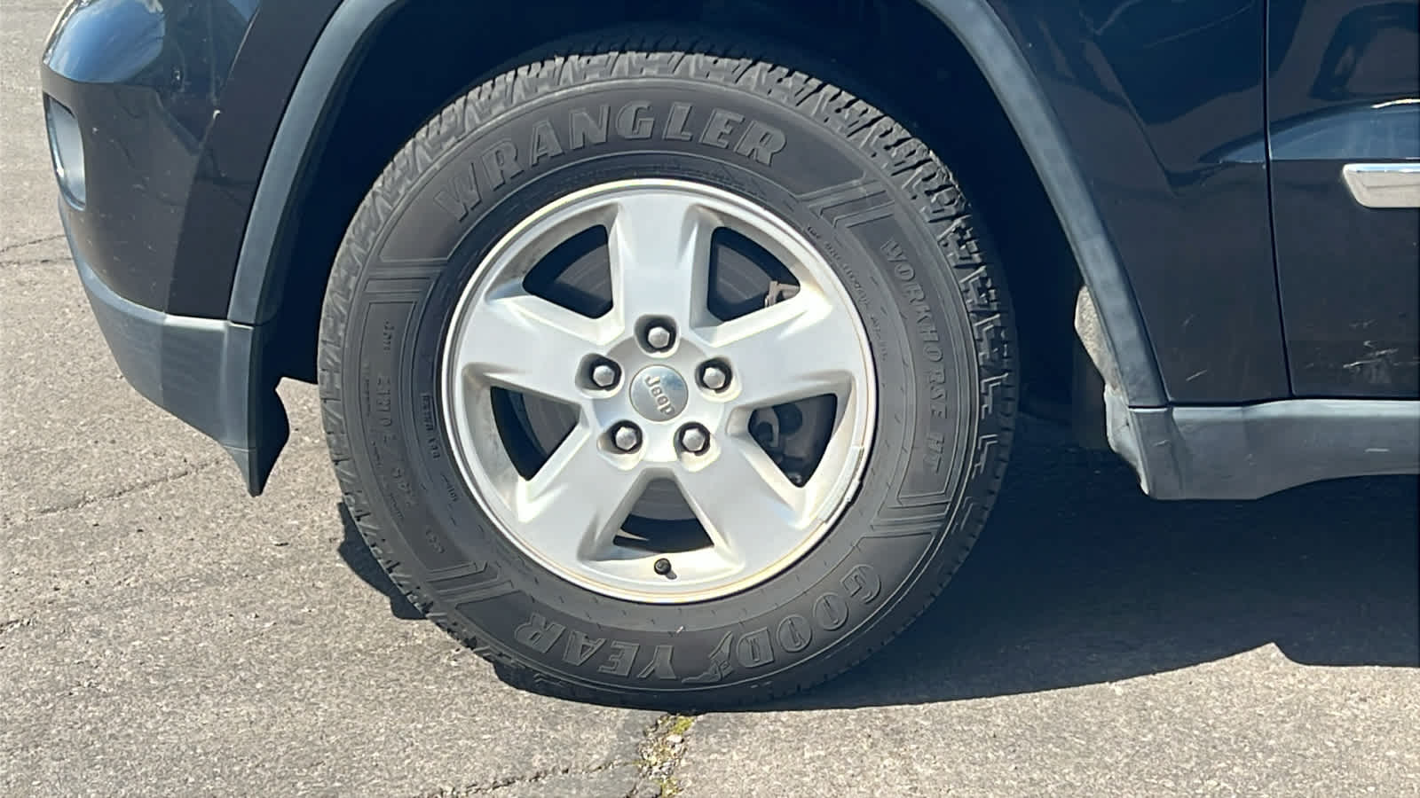 Thumbnail: 2012 Jeep Grand Cherokee - 9