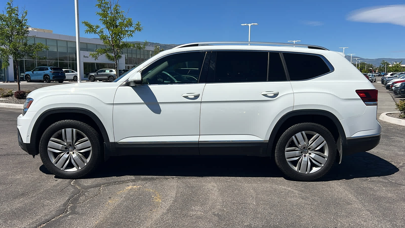 Thumbnail: 2018 Volkswagen Atlas - 8
