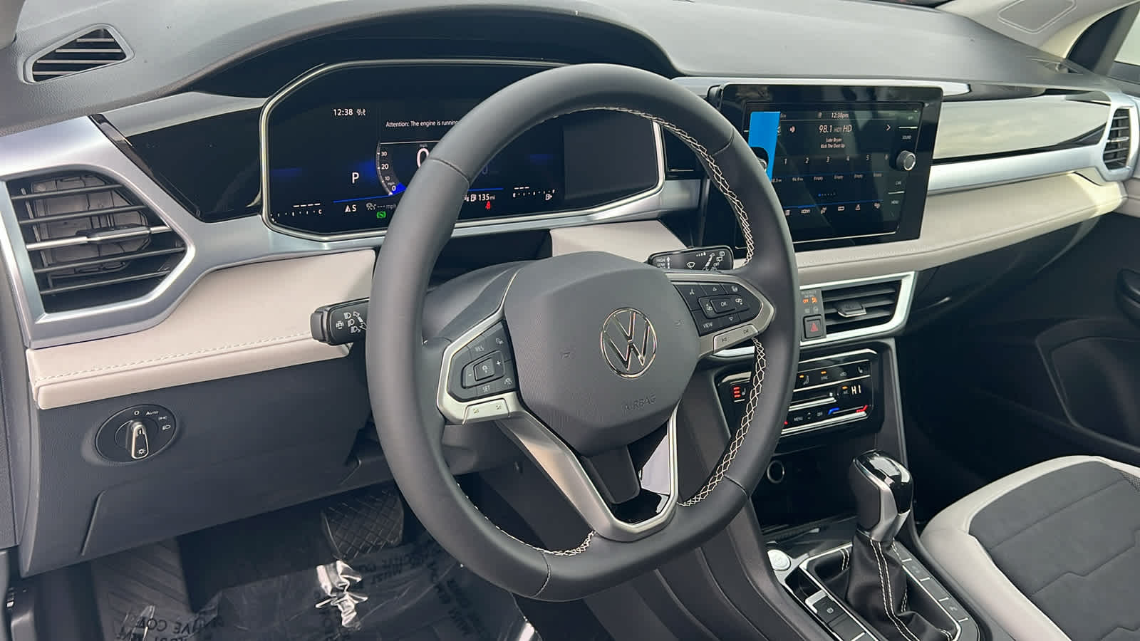 Thumbnail: 2026 Volkswagen Taos - 10