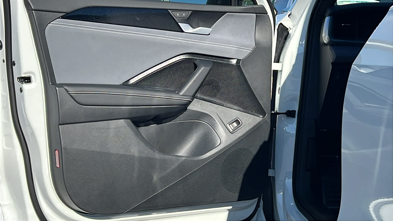 Thumbnail: 2026 Volkswagen Tiguan - 23