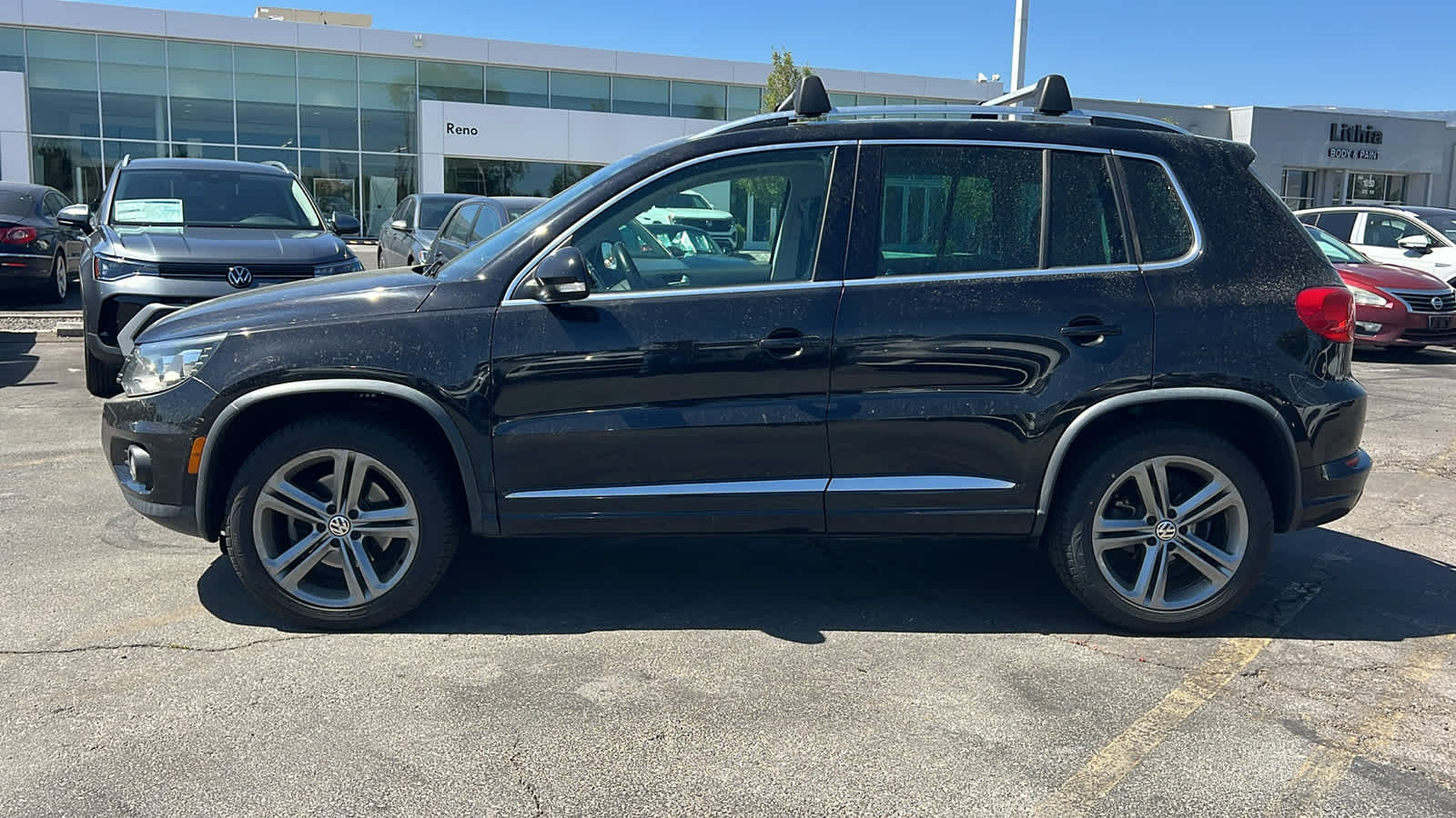 Thumbnail: 2017 Volkswagen Tiguan - 8
