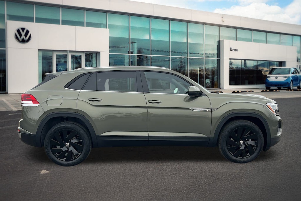 New 2026 Volkswagen Atlas Cross Sport 2.0T SE w/Technology SUV
