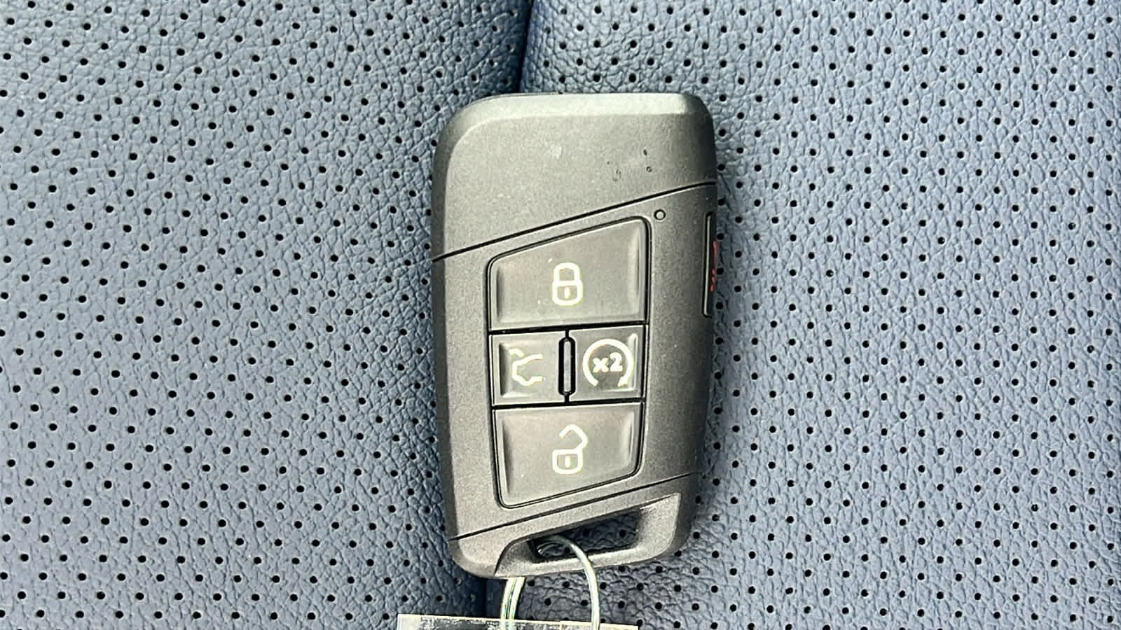 Thumbnail: 2025 Volkswagen Taos - 29