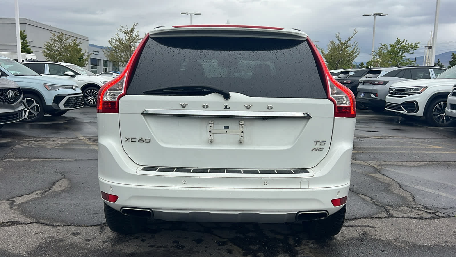 Thumbnail: 2016 Volvo XC60 - 6