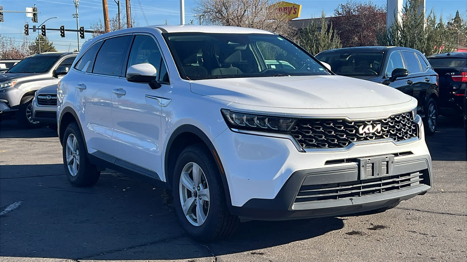 2022 Kia Sorento LX photo 3