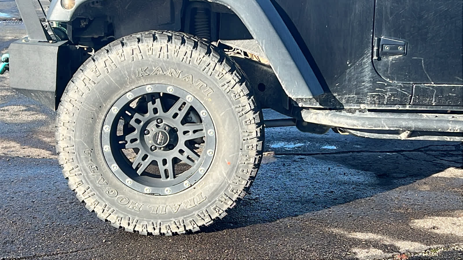 Thumbnail: 2017 Jeep Wrangler - 9