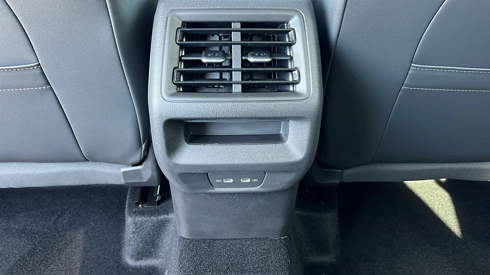 Thumbnail: 2026 Volkswagen Tiguan - 25