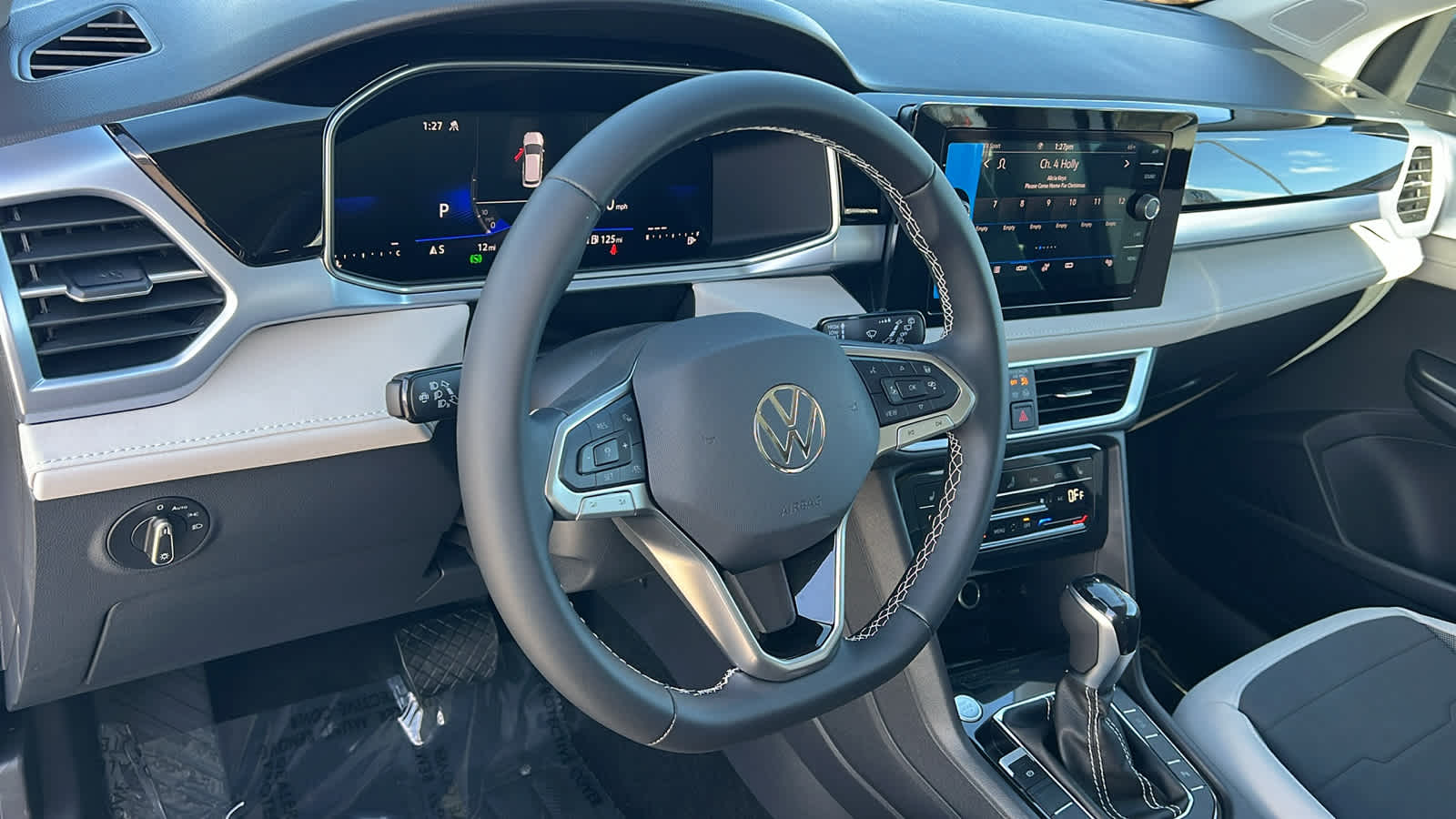 Thumbnail: 2026 Volkswagen Taos - 10