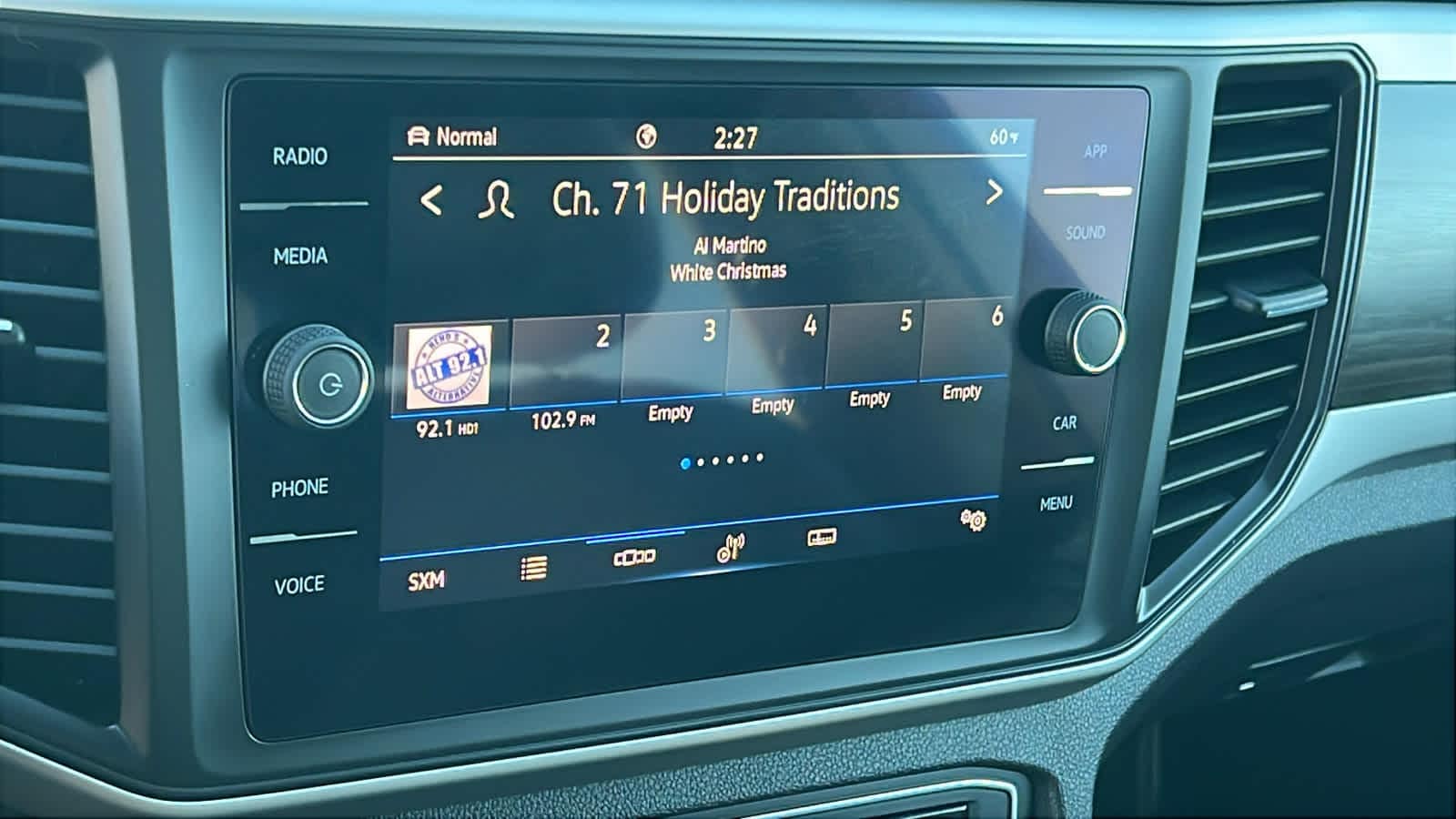 Thumbnail: 2021 Volkswagen Atlas - 15