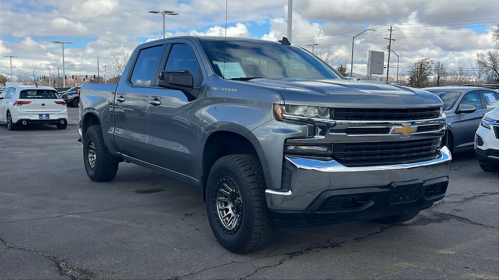 Used 2020 Chevrolet Silverado 1500 LT Truck Crew Cab